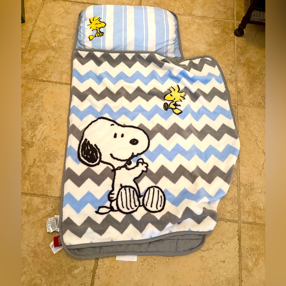 Peanuts child sleep mat